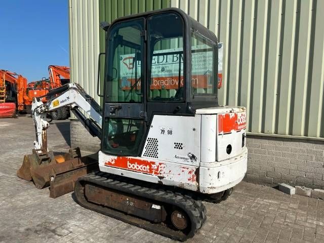Bobcat 325