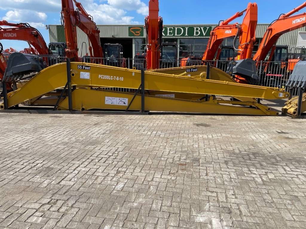 Komatsu Long reach