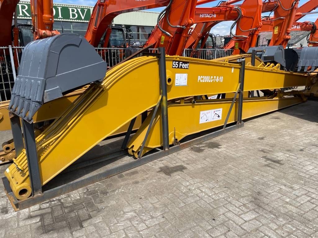 Komatsu Long reach