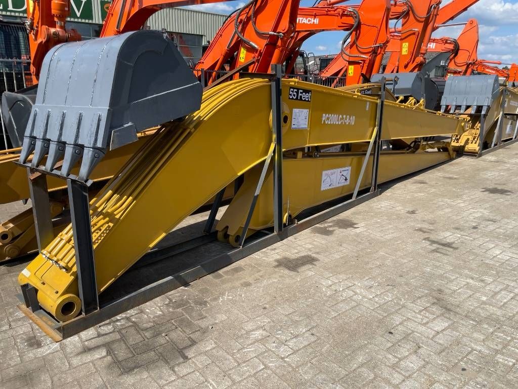 Komatsu Long reach