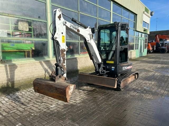 Bobcat E 26 EM