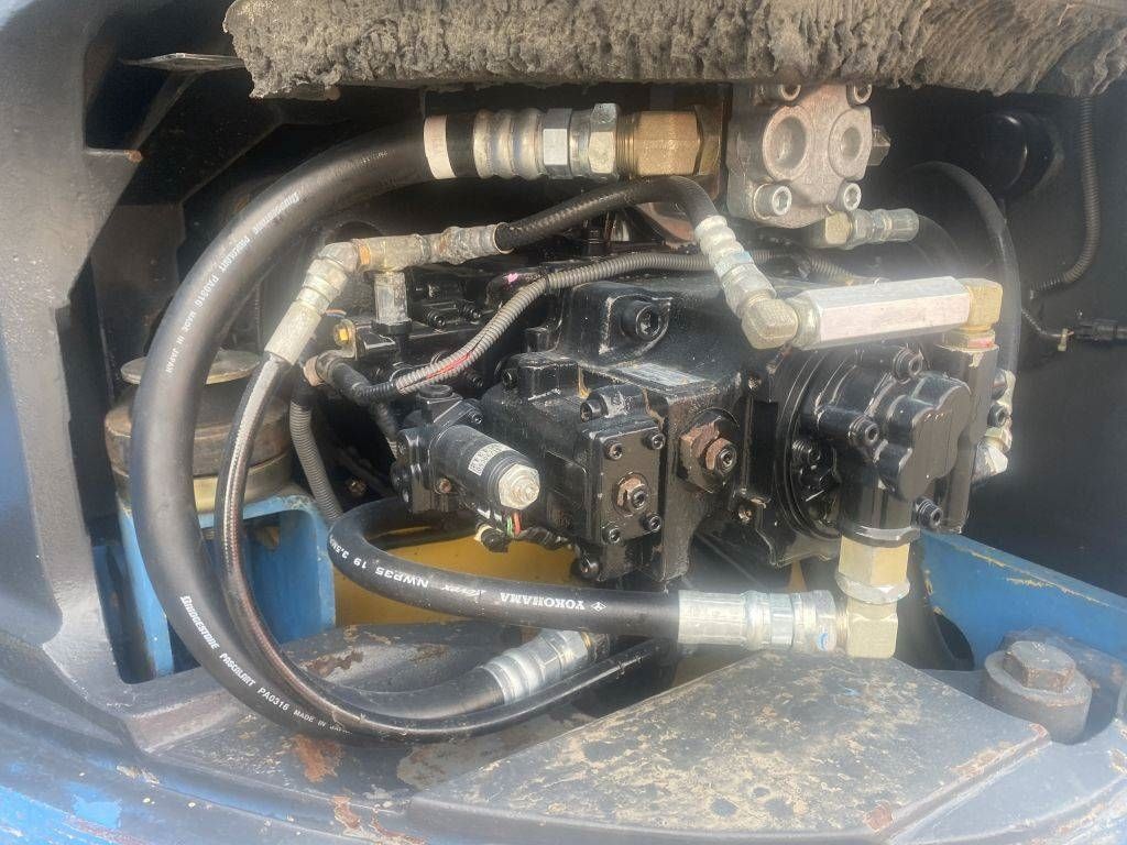 New Holland E 135 SR-2