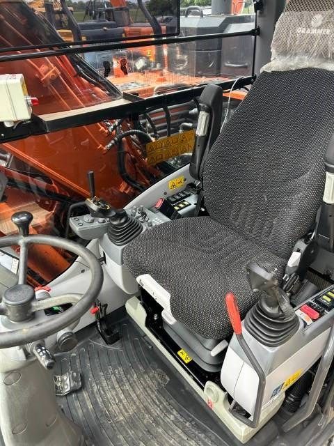Hitachi ZX 140 W-6