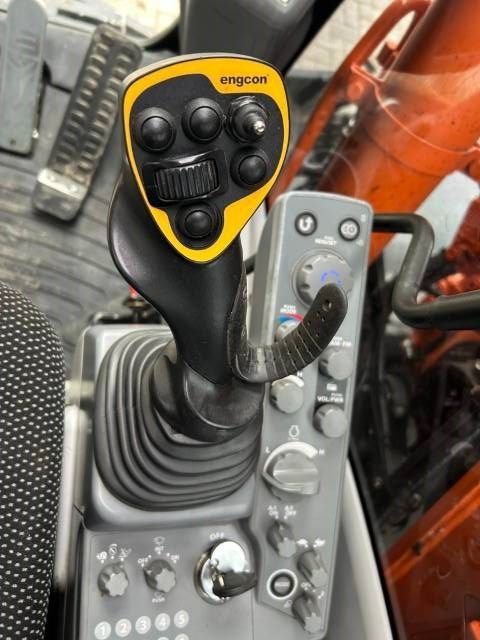 Hitachi ZX 140 W-6
