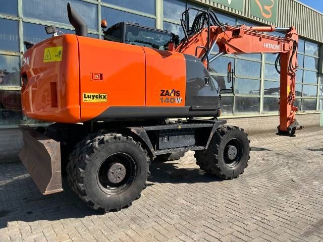 Hitachi ZX 140 W-5B