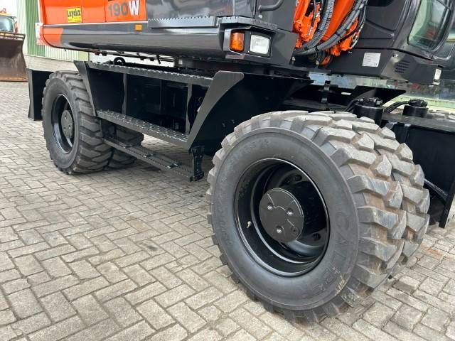 Hitachi ZAXIS 190W-5B