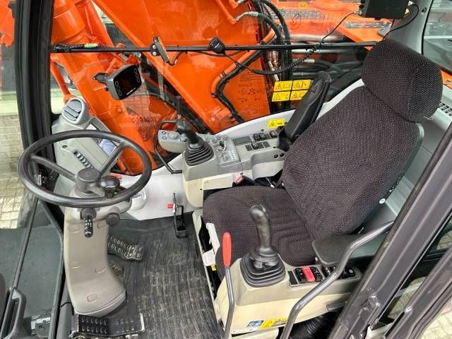 Hitachi ZAXIS 190W-5B