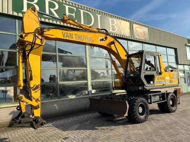 JCB JS 150 W