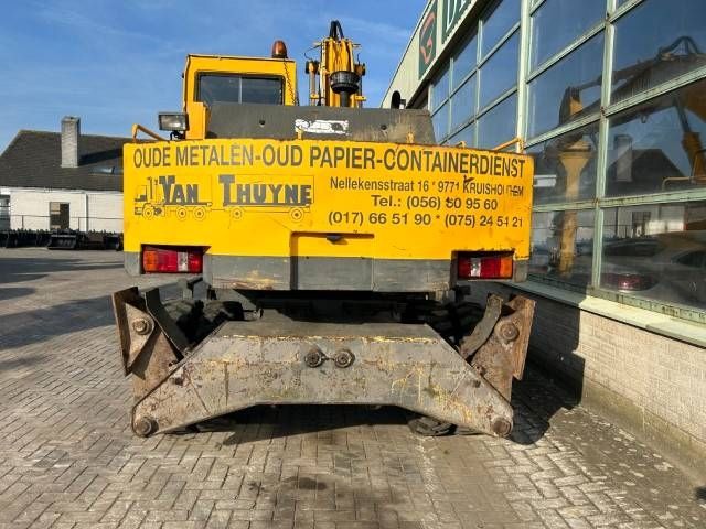 JCB JS 150 W