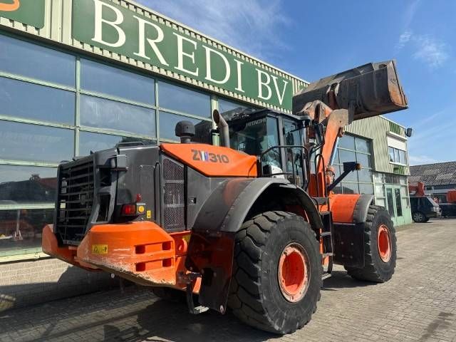 Hitachi ZW 310-5B