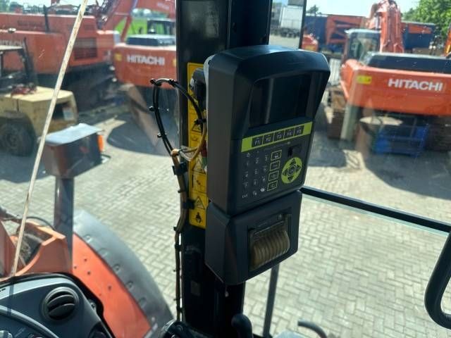 Hitachi ZW 310-5B