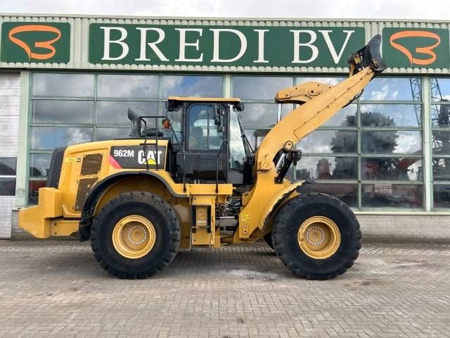 CAT 962 M