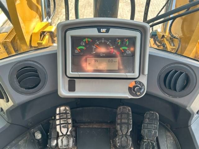 CAT 962 M