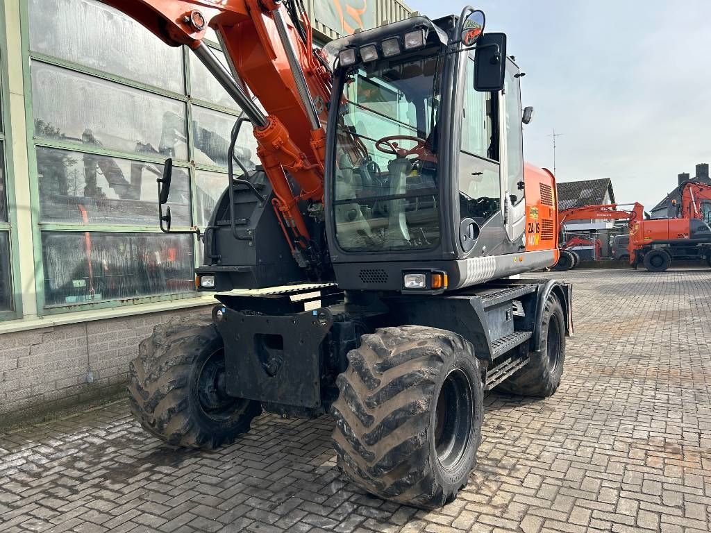 Hitachi ZX 140 W-3
