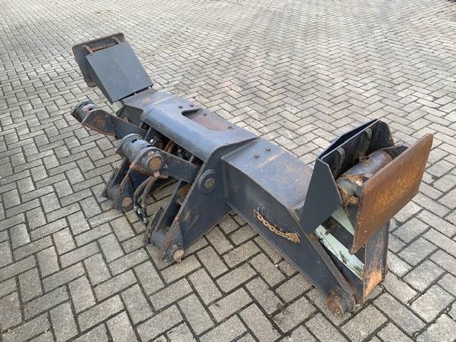 Doosan Outriggers