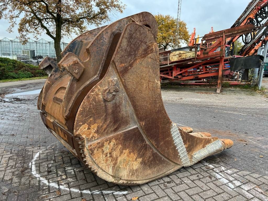 Large Bucket CW70 - CAT 365