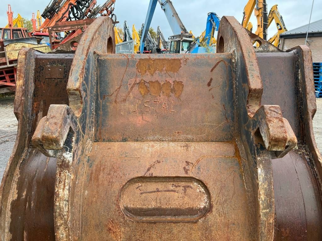 Large Bucket CW70 - CAT 365