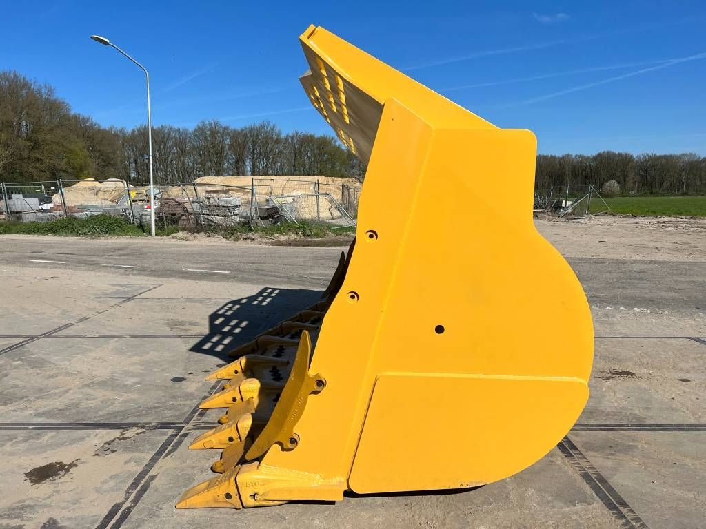 CAT 988H Bucket New / Unused Dutch fabrication Hardox
