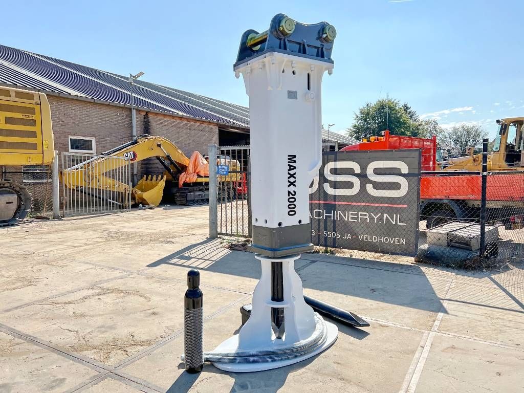 Maxx 2000 hammer / 18-26 ton /hydraulic breaker /