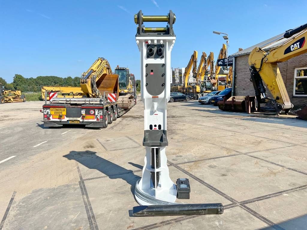 Maxx 2000 hammer / 18-26 ton /hydraulic breaker /