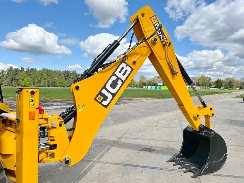 JCB 3DX / 3CX Plus 4WD - 4/1 Bucket / Hammer Lines
