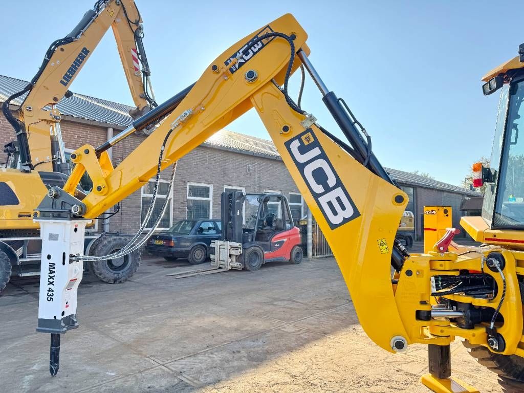 JCB 3DX / 3CX Plus 4WD - 4/1 Bucket + Hammer