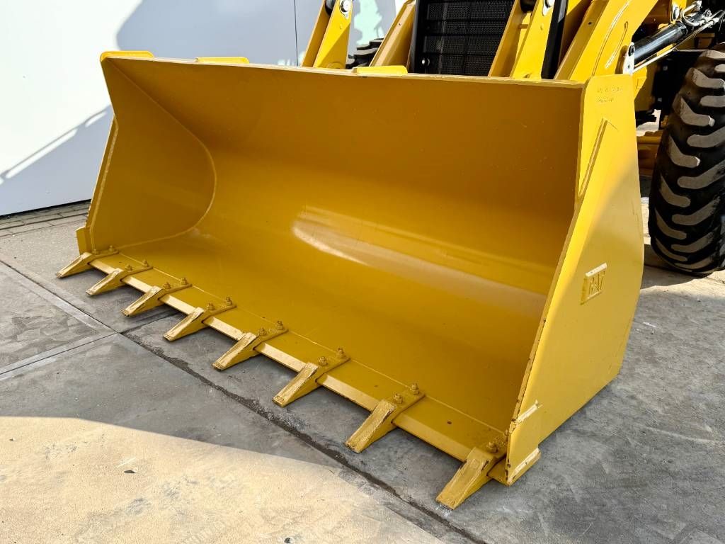 CAT 424 4WD - Hammer Lines / Airco