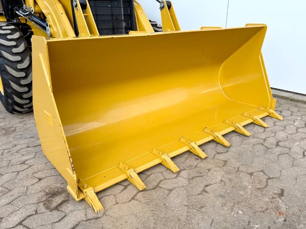 CAT 424 4WD - Hammer Lines / Airco