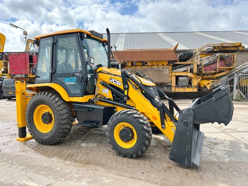 JCB 3DX - Telescopic Boom / Hammer Lines / AC - New