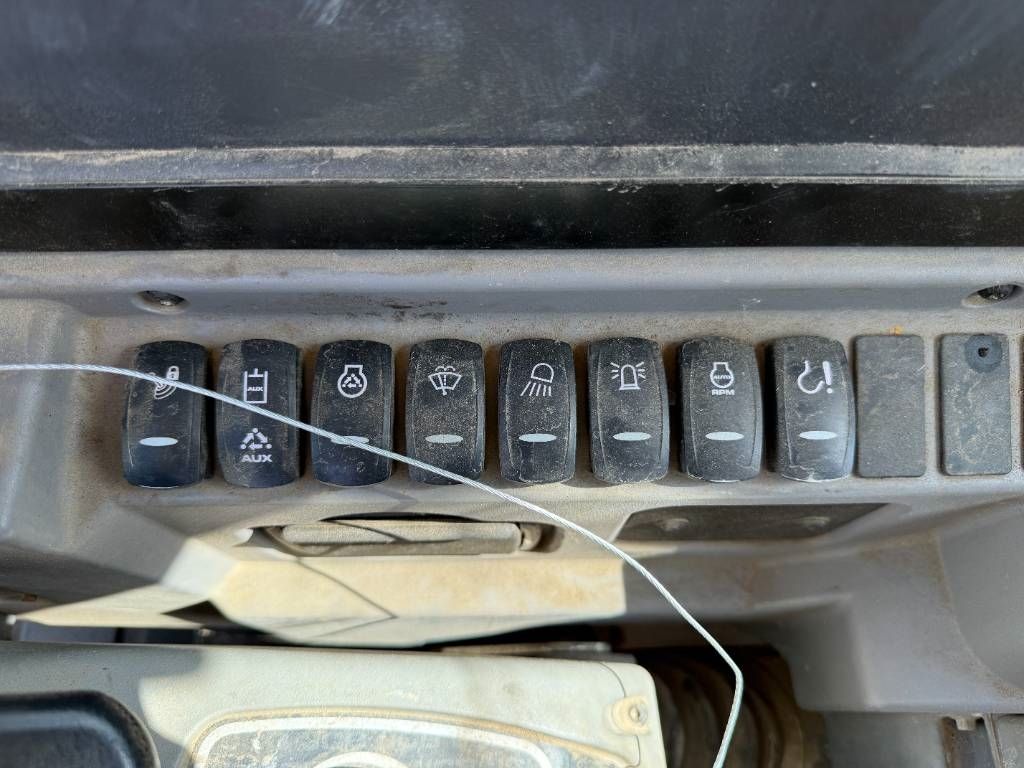 JCB 86C-1 - Hammer Lines / Quick Coupler