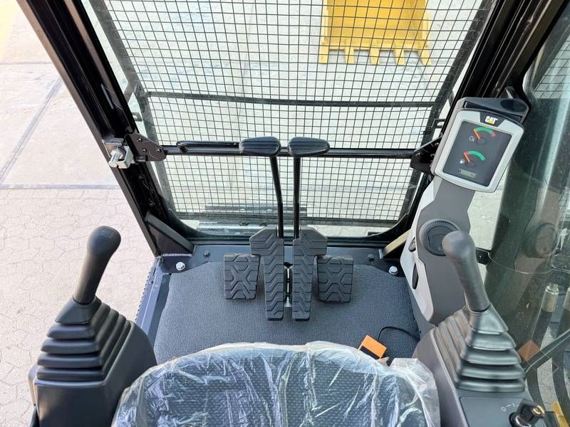 CAT 320D3 GC - New / Unused / 2025 Model