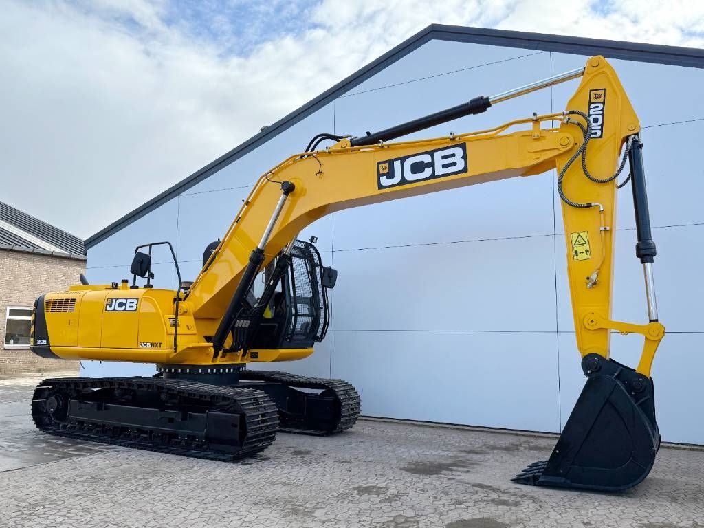 JCB 205 *2025 Model* - New / Unused / Hammer Lines
