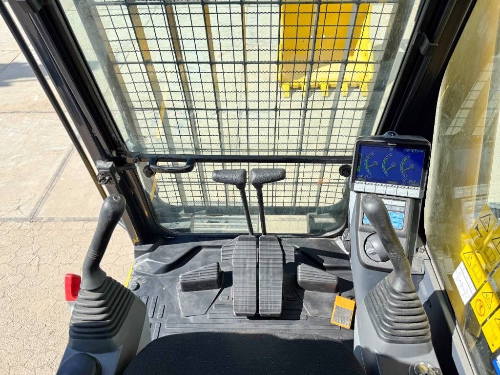 Komatsu PC210LC-10M0 New / Unused / Hammer Lines