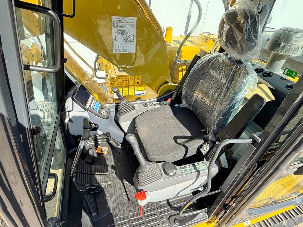 Komatsu PC210LC-10M0 New / Unused / Hammer Lines
