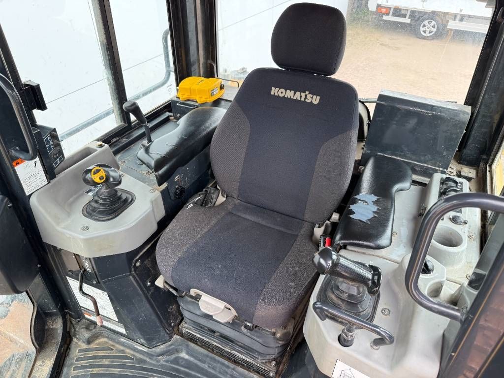 Komatsu D61PXi-24 - Trimble GPS/GNSS / Ripper Valve