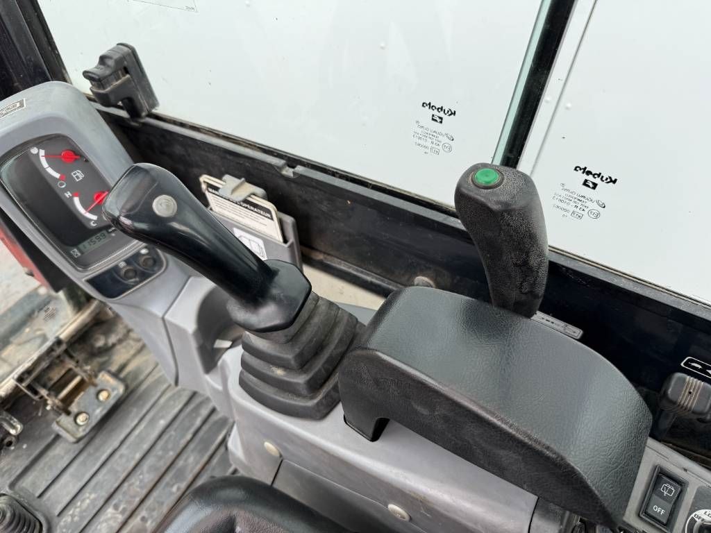 Kubota KX016-4 - Hammer Lines / Quick Coupler