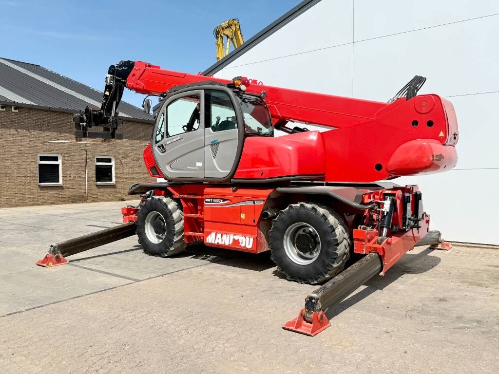 Manitou MRT2250+ - German Machine / Remote Control / 4x4x4