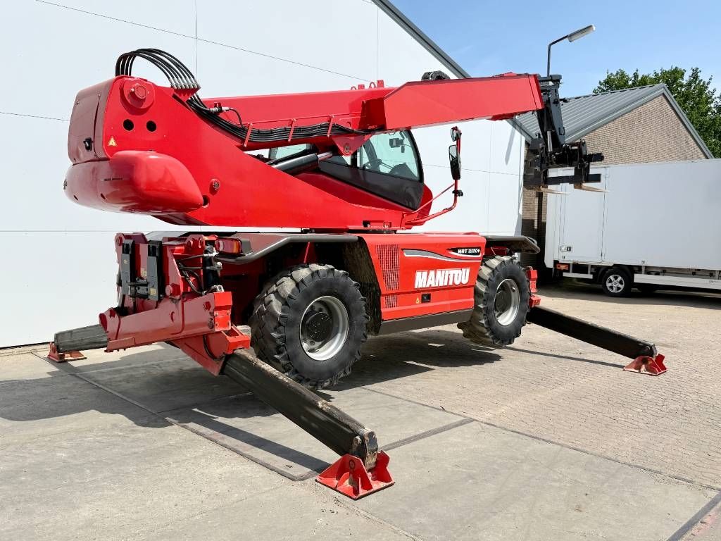 Manitou MRT2250+ - German Machine / Remote Control / 4x4x4