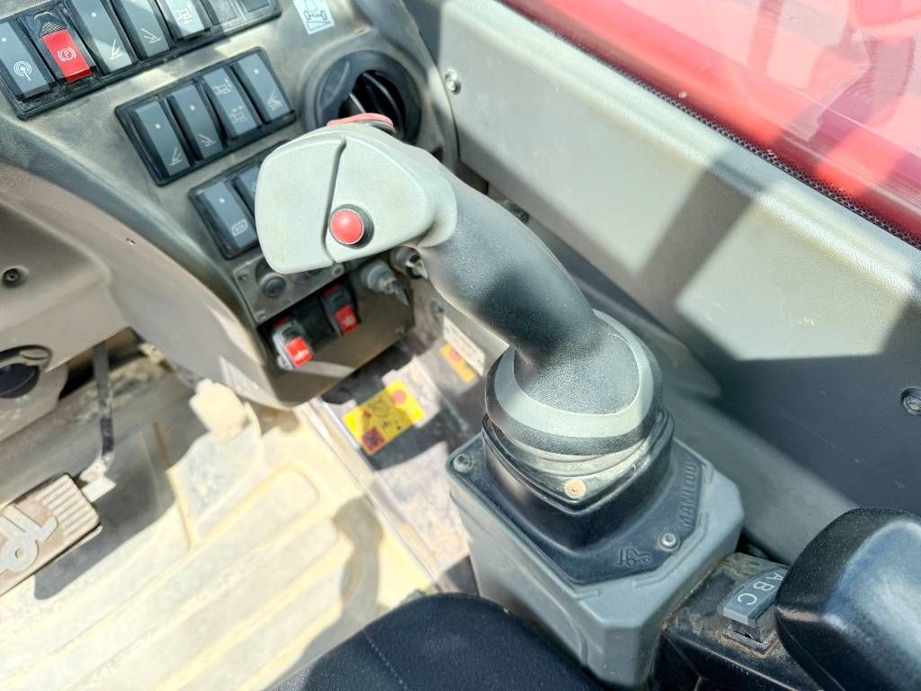 Manitou MRT2250+ - German Machine / Remote Control / 4x4x4