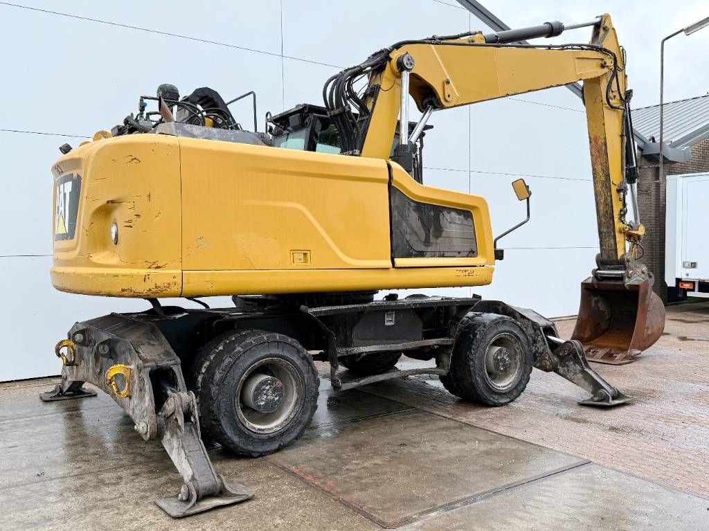 CAT MH3022 HCR - German Machine / Triple Boom