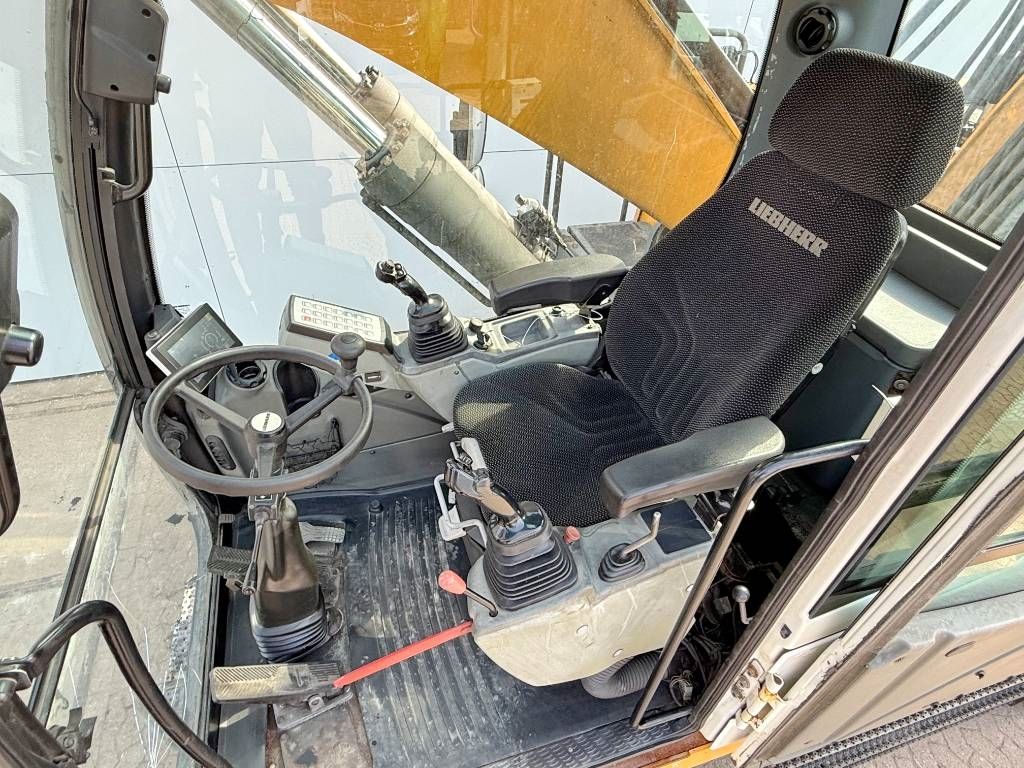 Liebherr LH30 M Litronic - German Machine / Auto Greasing