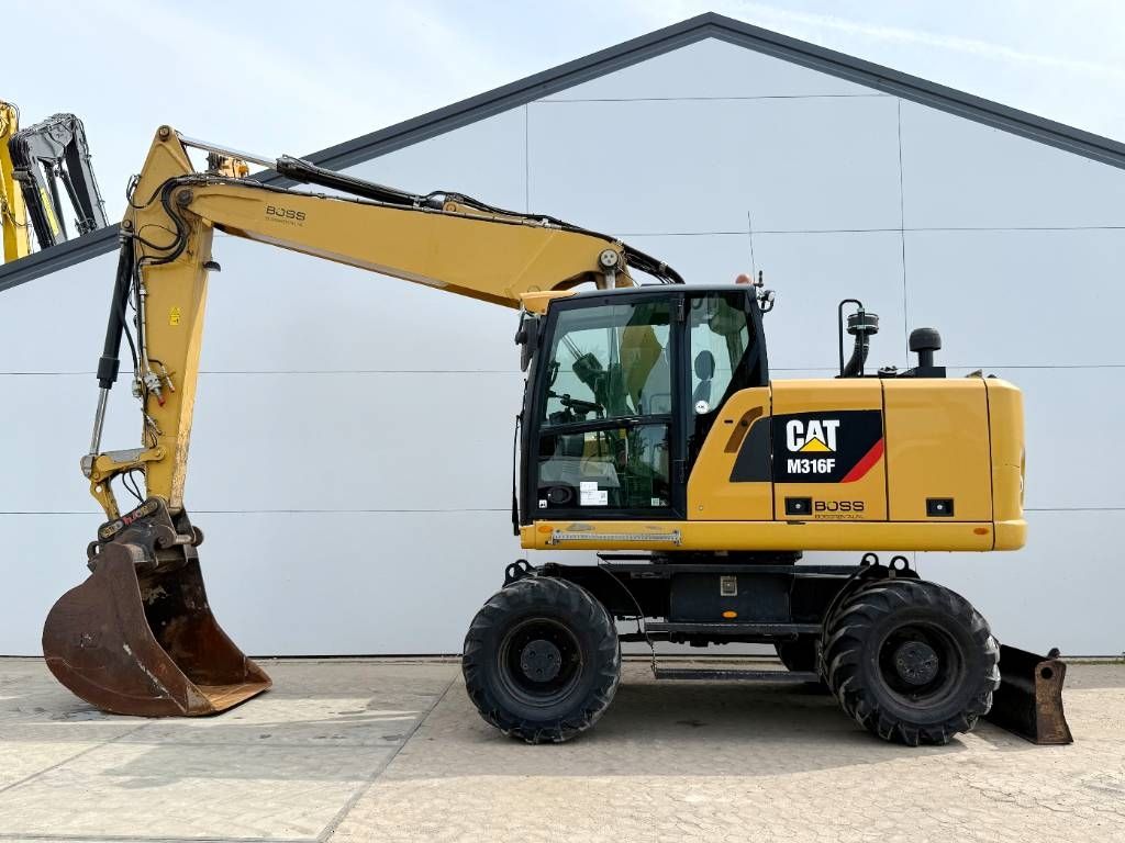 CAT M316F - Quick Coupler / Triple Boom / Auto Lube