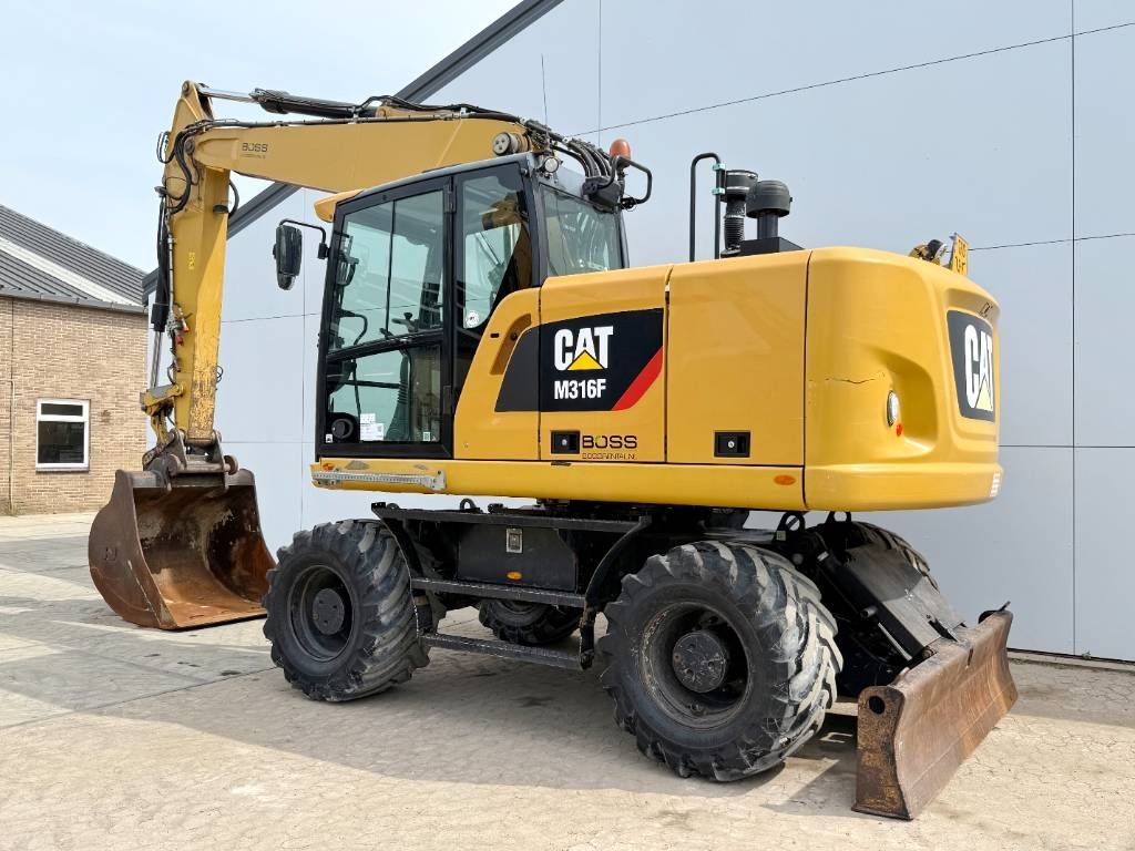 CAT M316F - Quick Coupler / Triple Boom / Auto Lube