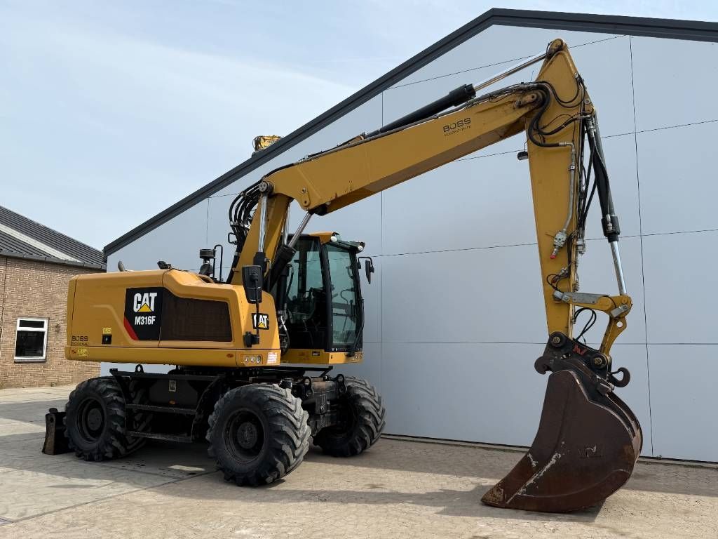 CAT M316F - Quick Coupler / Triple Boom / Auto Lube