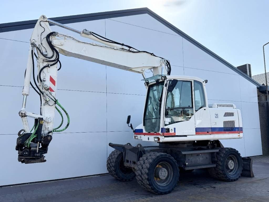 Volvo EW160D - Tiltrotator / Triple Boom / Auto Lube