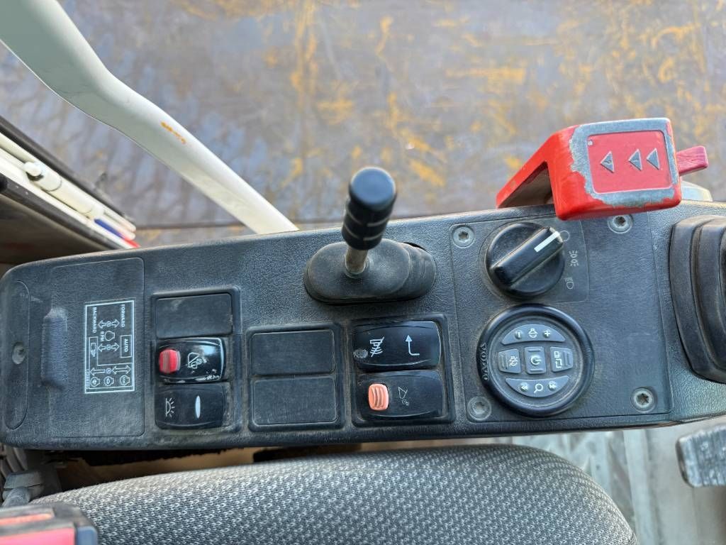 Volvo EW160D - Tiltrotator / Triple Boom / Auto Lube