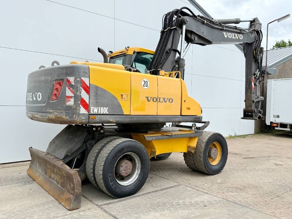 Volvo EW180C - Dutch Machine / Triple Boom