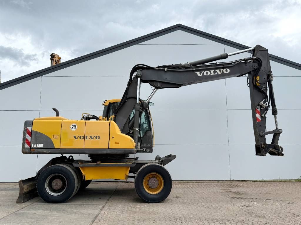 Volvo EW180C - Dutch Machine / Triple Boom