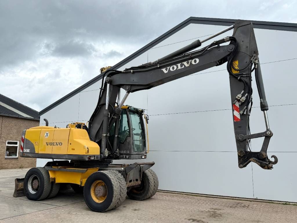 Volvo EW180C - Dutch Machine / Triple Boom