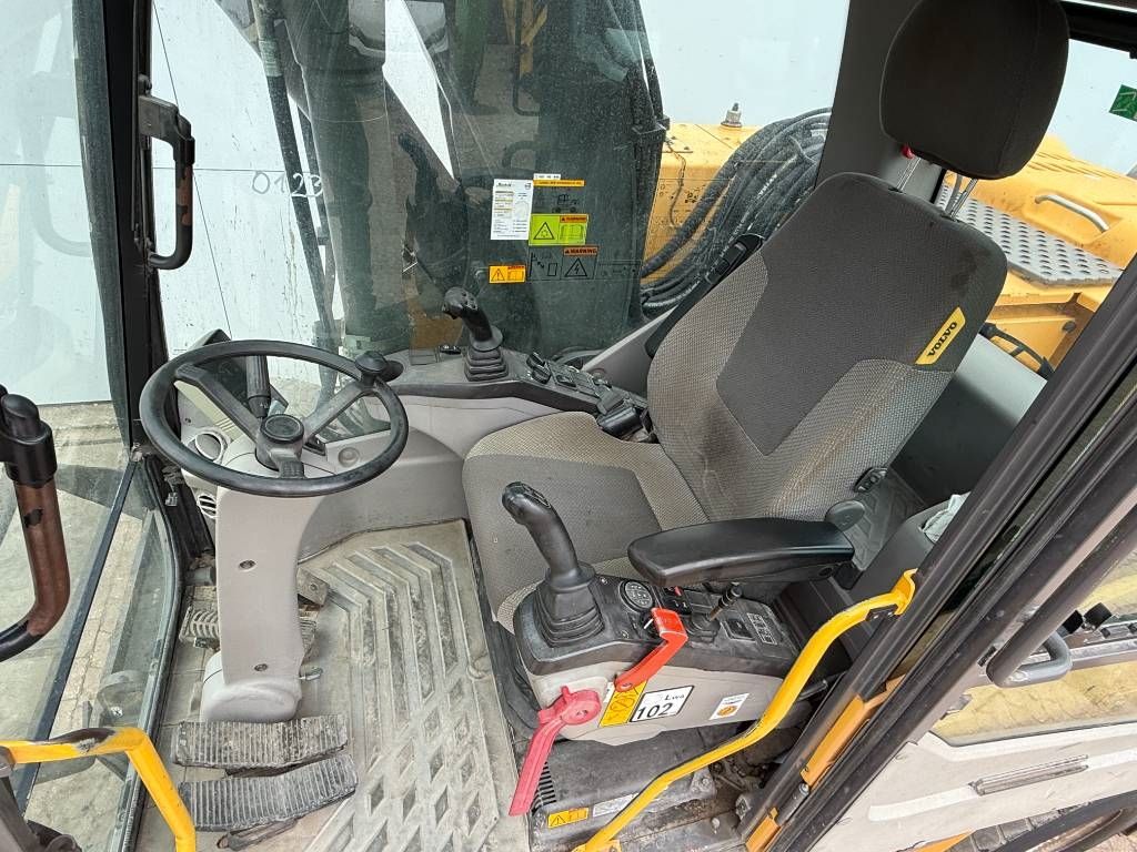 Volvo EW180C - Dutch Machine / Triple Boom